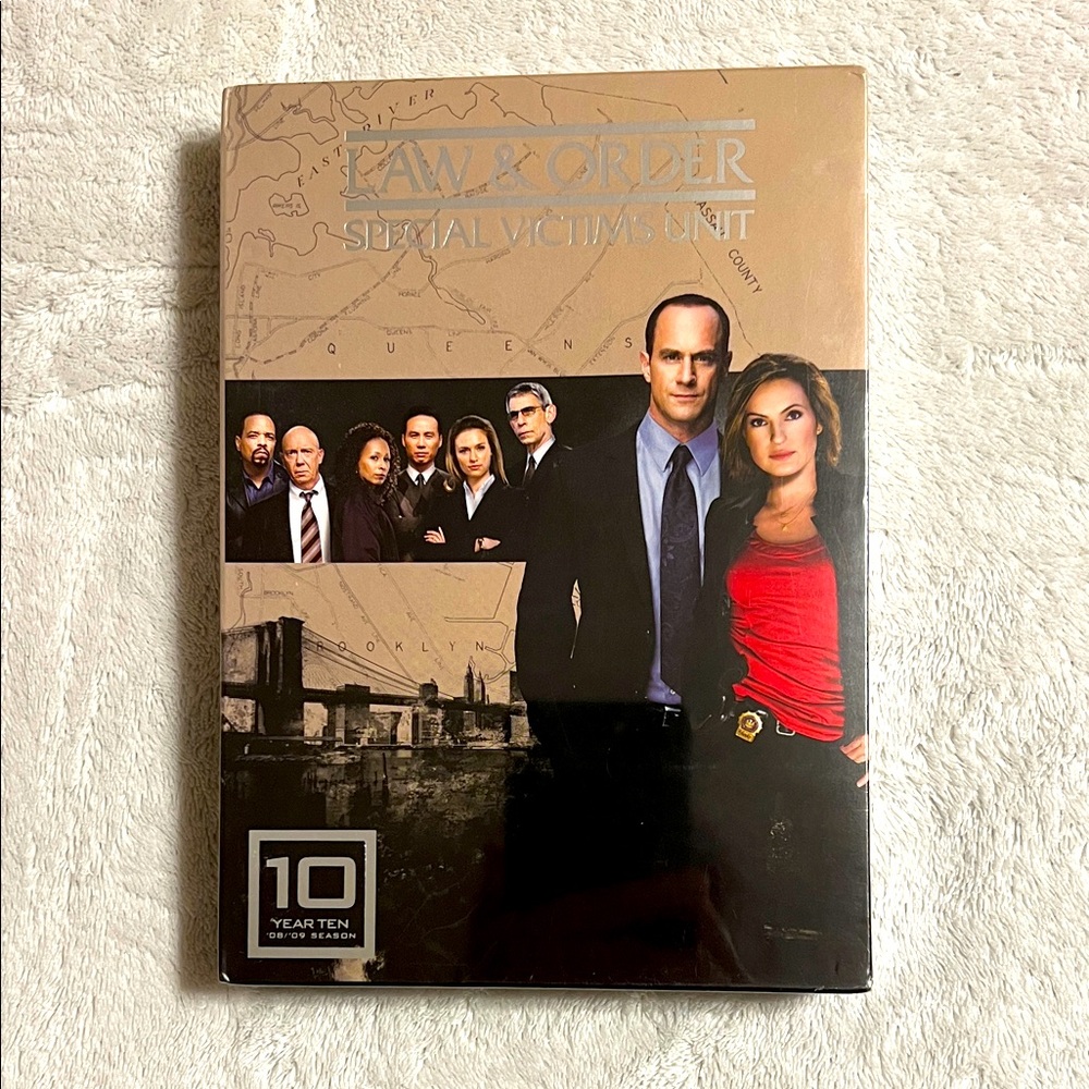 Universal Law & Order: SVU Season 10 DVD - Black and Red Cover